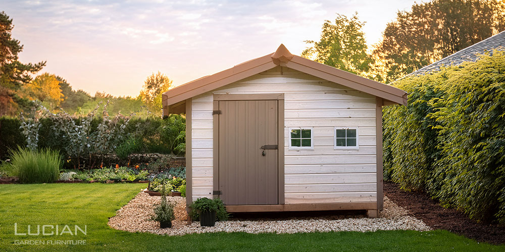 秘密基地のような物置小屋