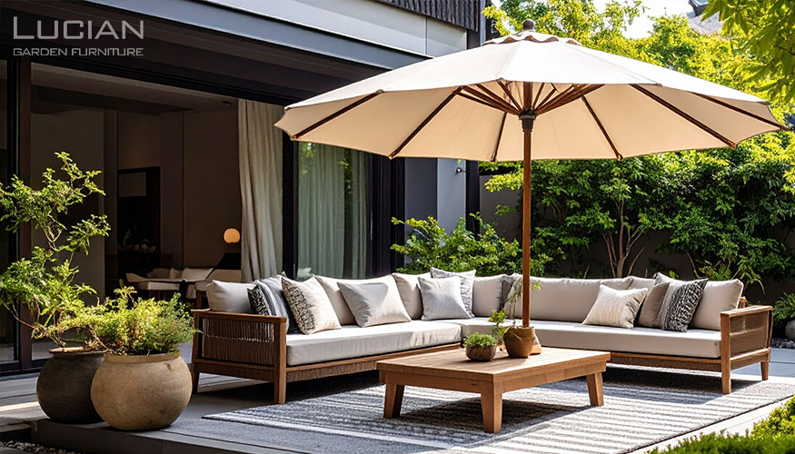 中庭におすすめの省スペースガーデンファニチャー