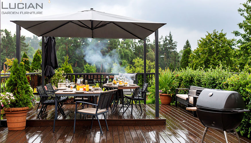 天候に左右されない「全天候型」屋外ダイニングへ